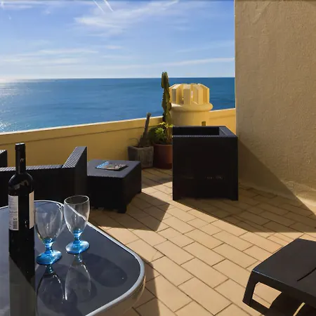 Castelo Πανσιόν 4*