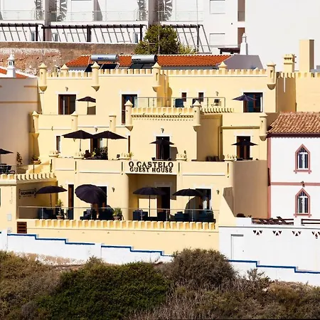 Guest house Castelo 3*