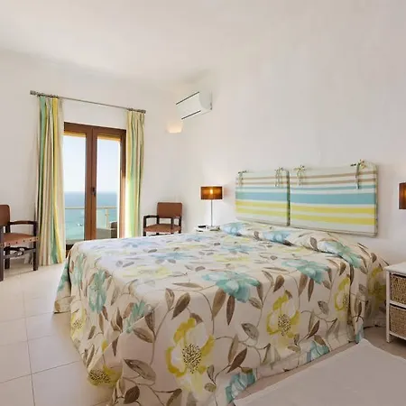 بيت ضيافة Castelo 4*