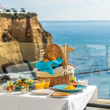 بيت ضيافة Castelo